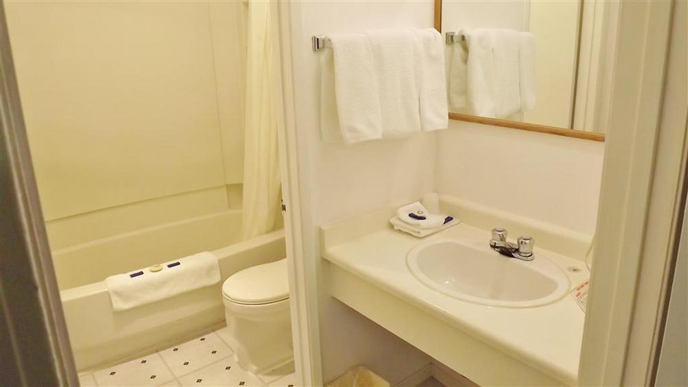 Canadas Best Value Inn ווייטקורט חדר תמונה