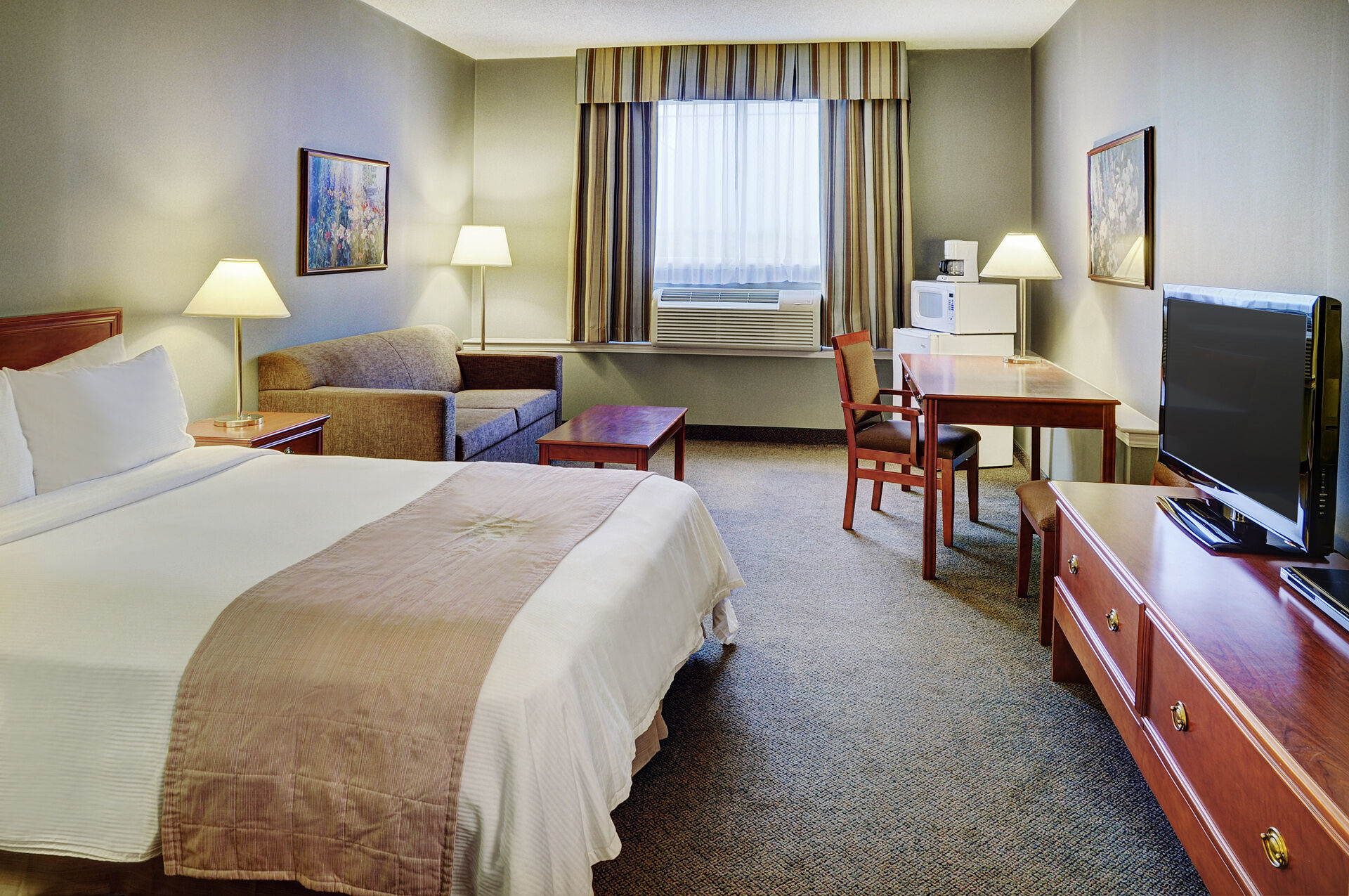 Canadas Best Value Inn ווייטקורט מראה חיצוני תמונה